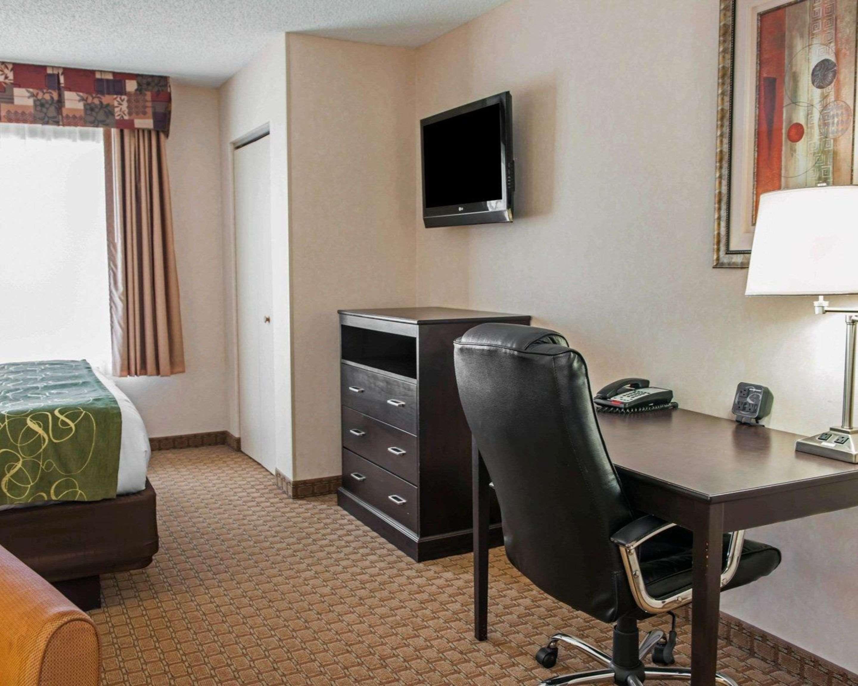 Comfort Suites Southport Exteriér fotografie